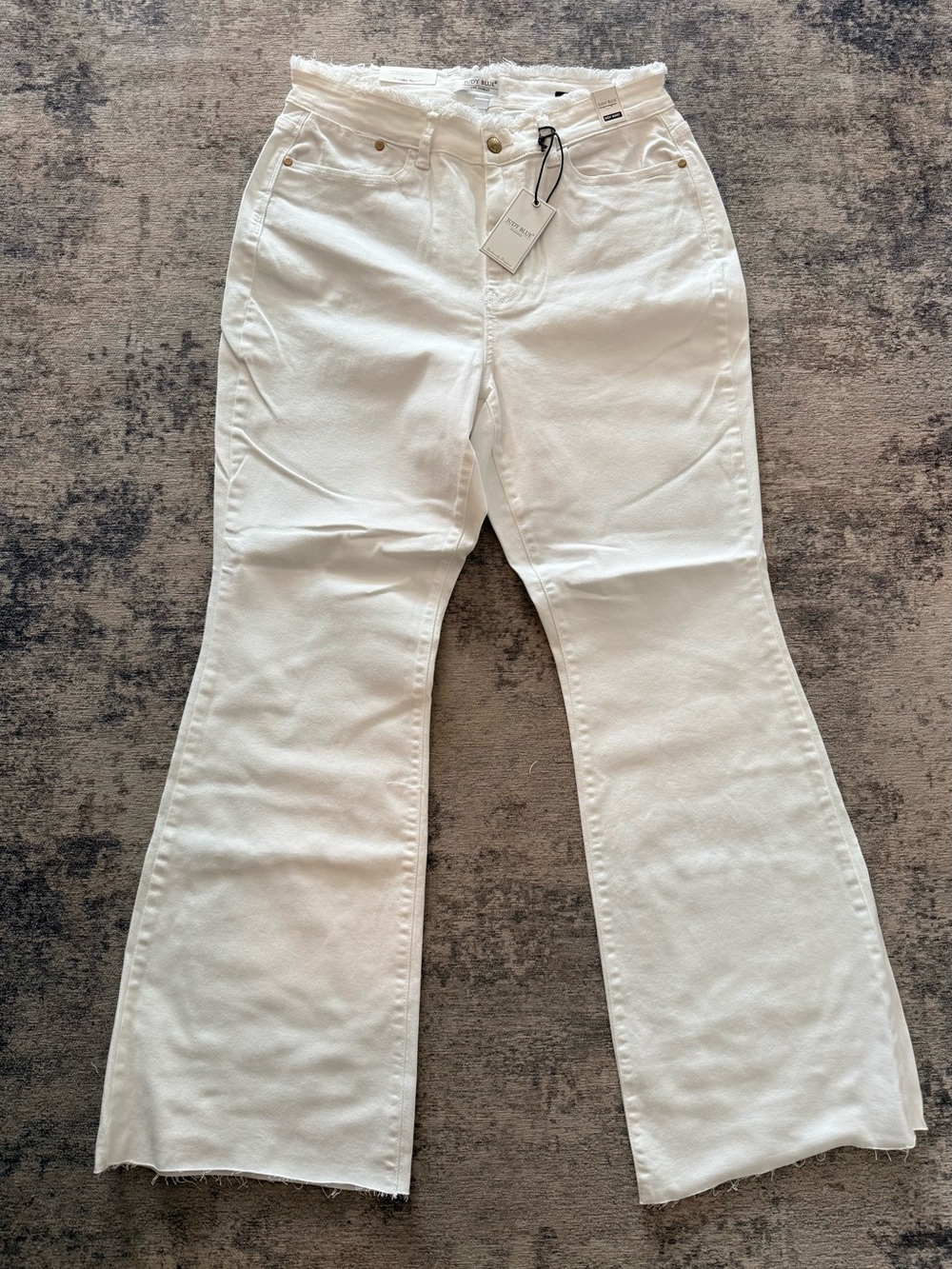 NWT-Judy Blue High Waisted Raw Hem Flare White Jeans Sz 16W
